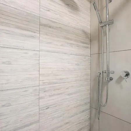 Urban Oasis Near Termini With Free Private Parking Apartment *
