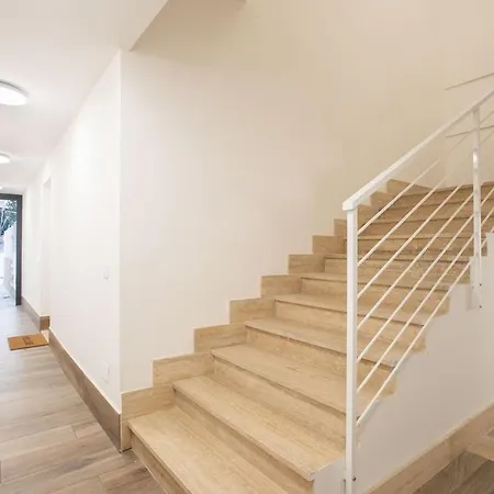 Urban Oasis Near Termini With Free Private Parking Rome